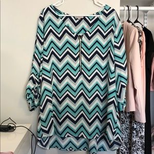 ⚫️ donating 12/11 Chevron Blouse